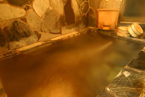 >Stone Bath, Hinoki Bath